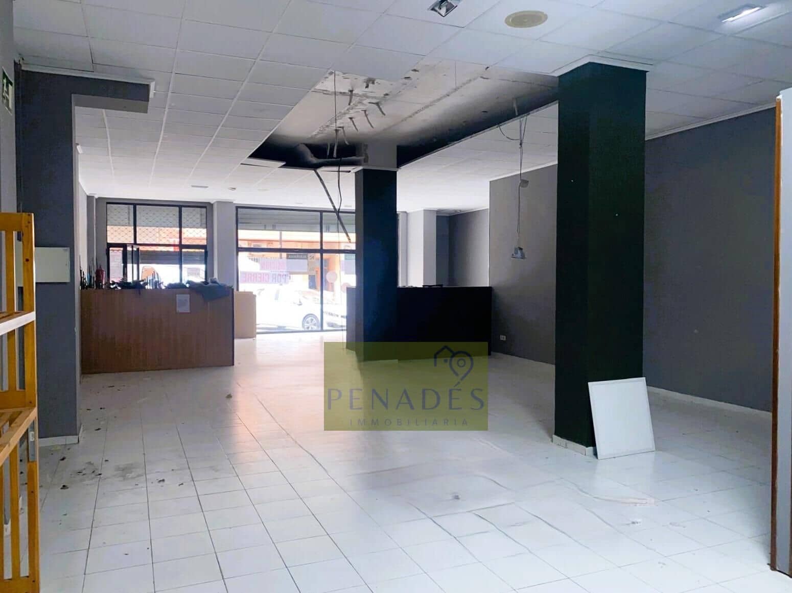 Comercial para venda em Ontinyent - 122 000 € (Ref: 9118925)