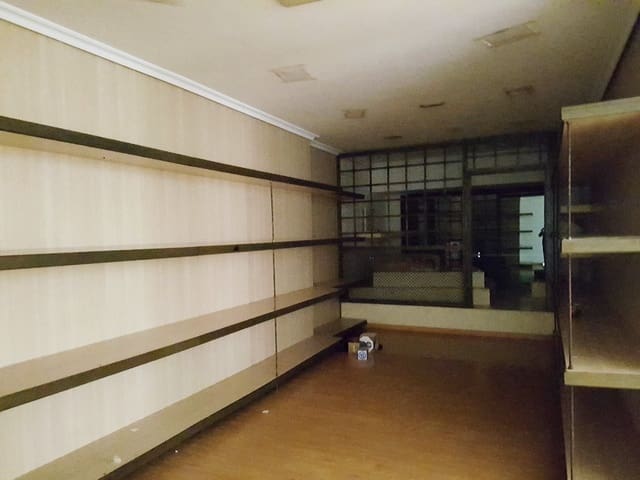 Commercial for rent in Ontinyent - € 950 (Ref: 9118933)