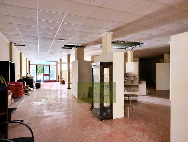 Kaupallinen myytävänä paikassa Ontinyent - 170 000 € (Ref: 9118934)