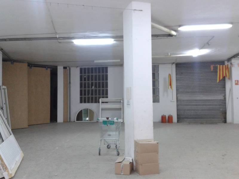 Commercial for rent in Ontinyent - € 400 (Ref: 9118937)