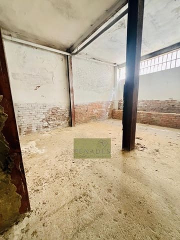 Commercial for sale in Ontinyent - € 188,000 (Ref: 9262817)