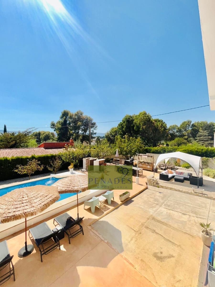 5 makuuhuone Huvila myytävänä paikassa Ontinyent mukana uima-altaan - 495 500 € (Ref: 9269600)