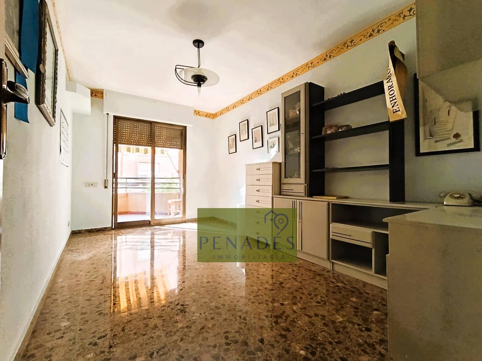 4 soveværelse Lejlighed til salg i Ontinyent med garage - € 175.000 (Ref: 9282413)