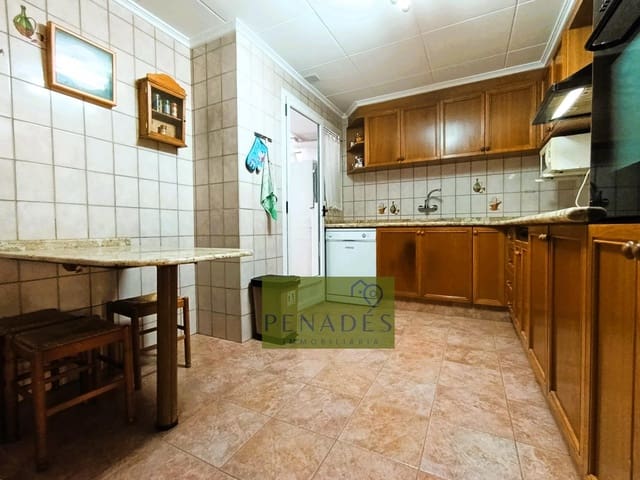 4 soveværelse Lejlighed til salg i Ontinyent med garage - € 175.000 (Ref: 9282413)