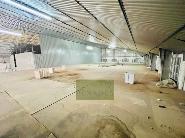 Business for sale in Bocairent - € 65,000 (Ref: 9335265)