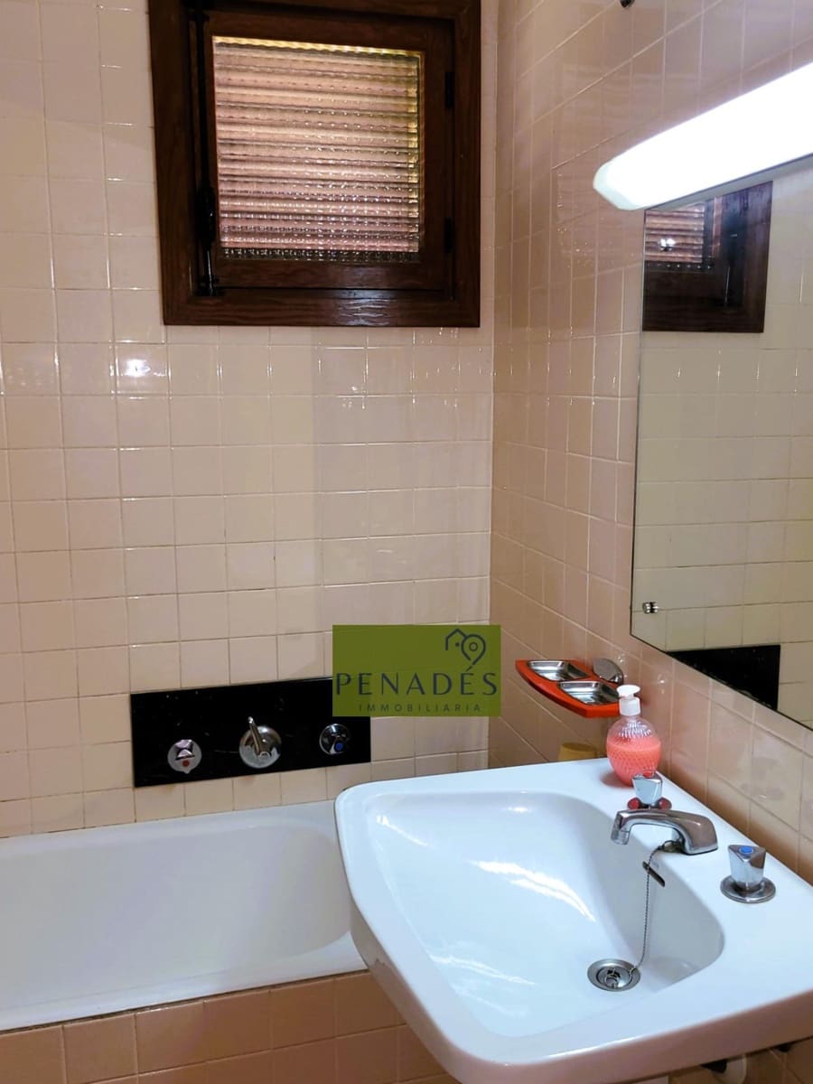 5 makuuhuone Huvila myytävänä paikassa Ontinyent - 450 000 € (Ref: 9356115)