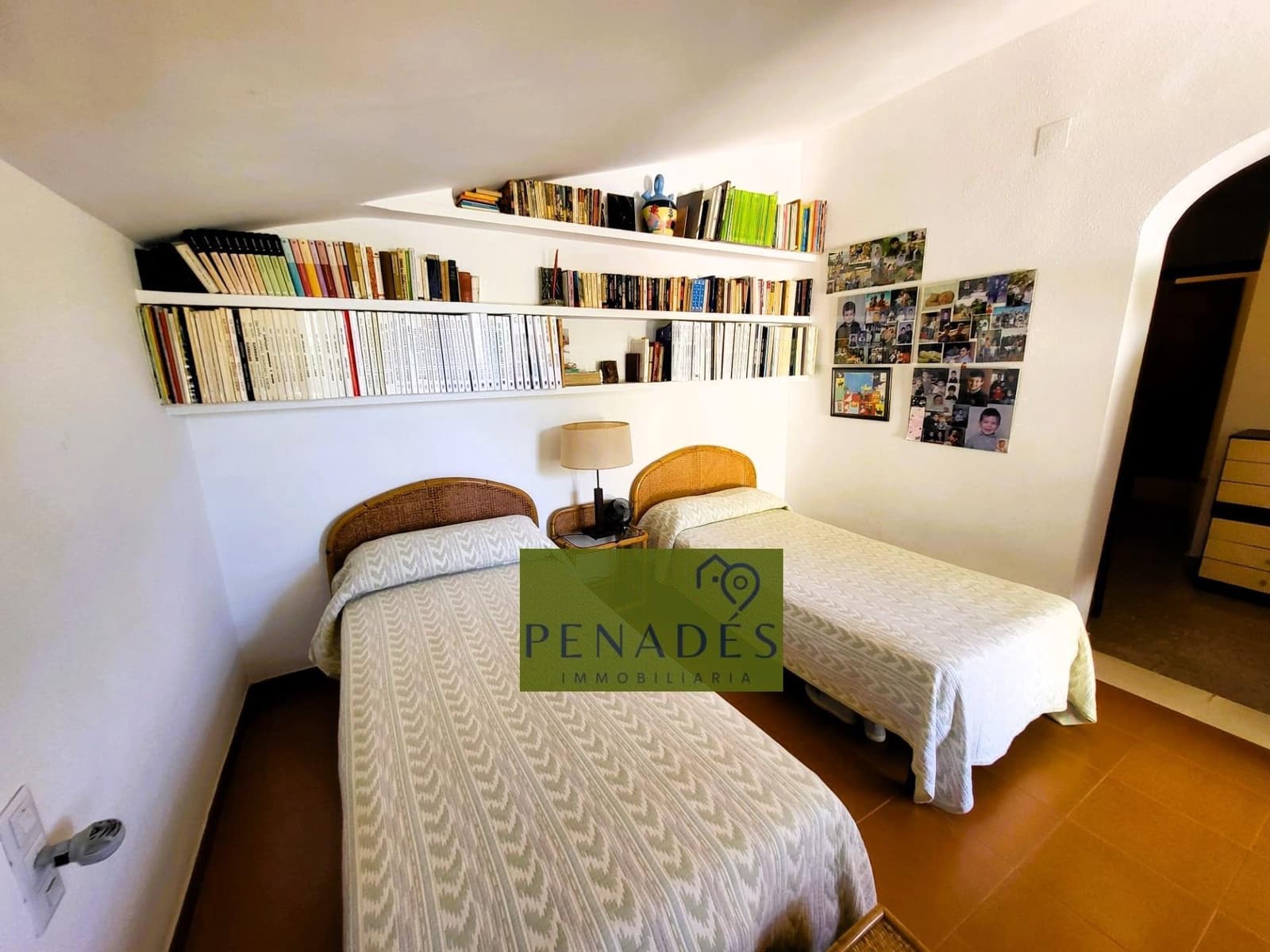 5 makuuhuone Huvila myytävänä paikassa Ontinyent - 450 000 € (Ref: 9356115)