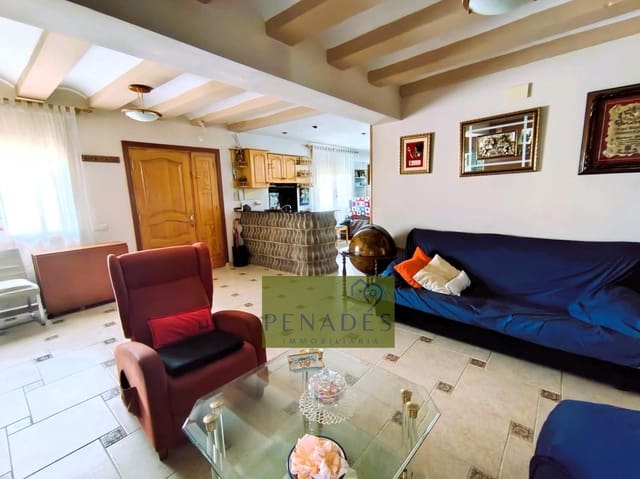 6 soveværelse Villa til salg i Ontinyent med swimmingpool - € 300.000 (Ref: 9411215)