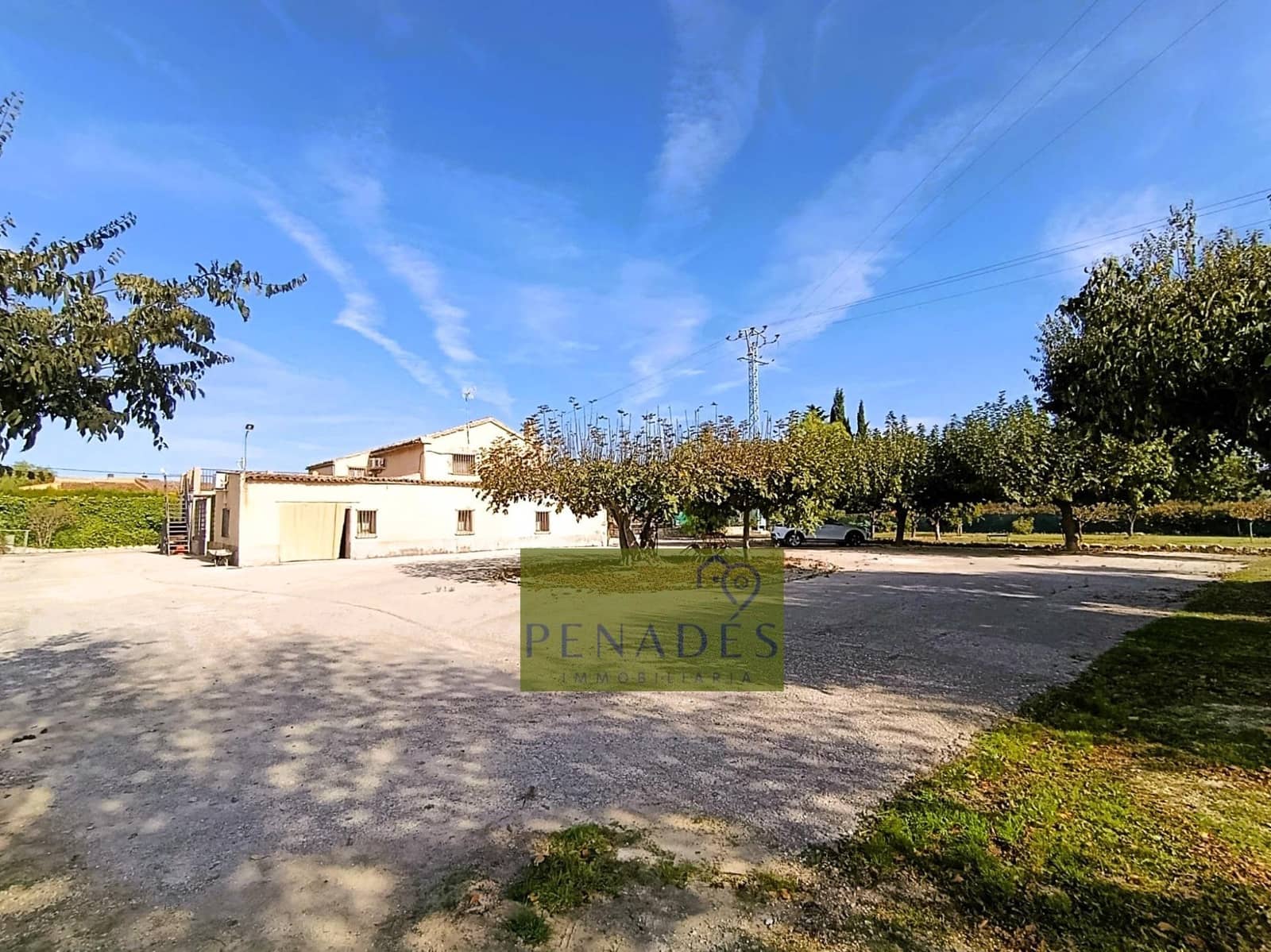 6 soveværelse Villa til salg i Ontinyent med swimmingpool - € 300.000 (Ref: 9411215)