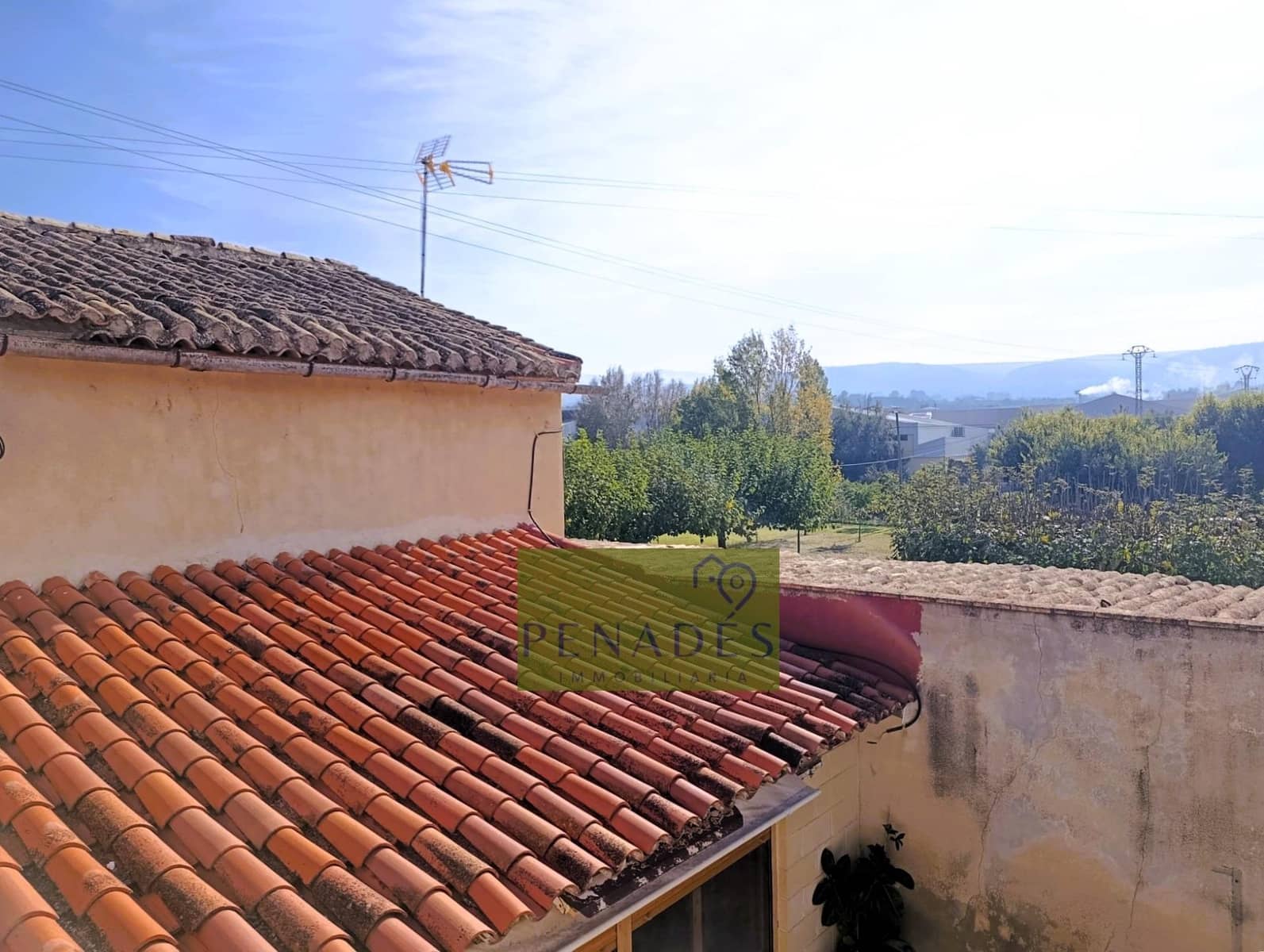 6 soveværelse Villa til salg i Ontinyent med swimmingpool - € 300.000 (Ref: 9411215)