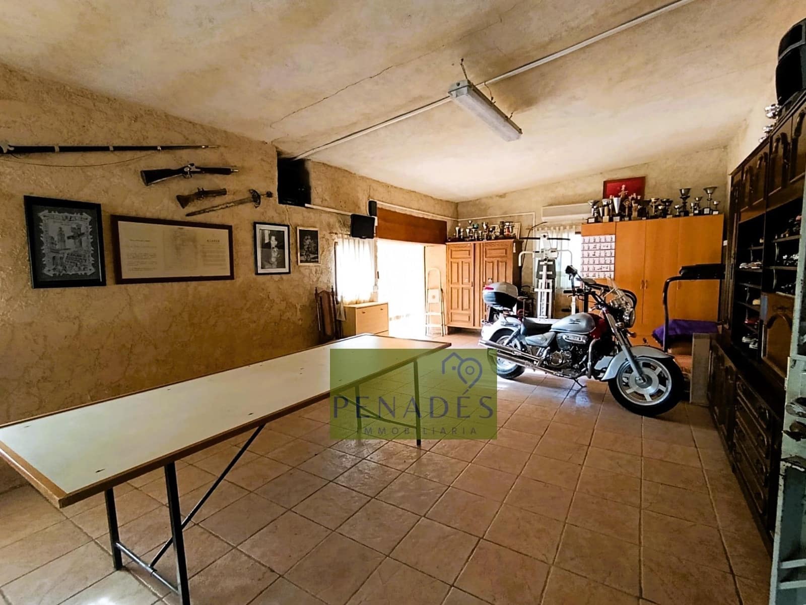 6 soveværelse Villa til salg i Ontinyent med swimmingpool - € 300.000 (Ref: 9411215)