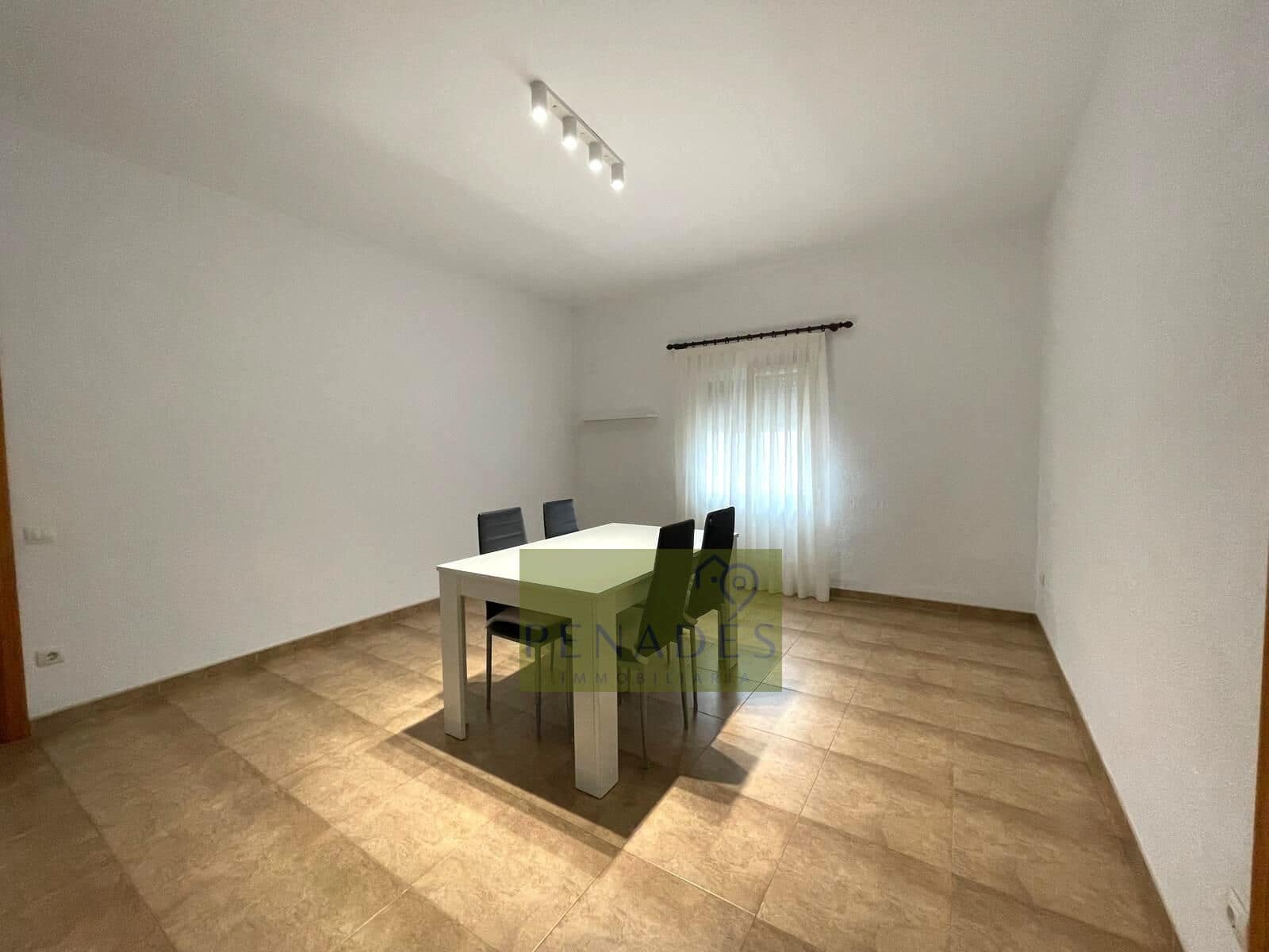 Piso de 3 habitaciones en Agullent en venta - 95.000 € (Ref: 9411220)