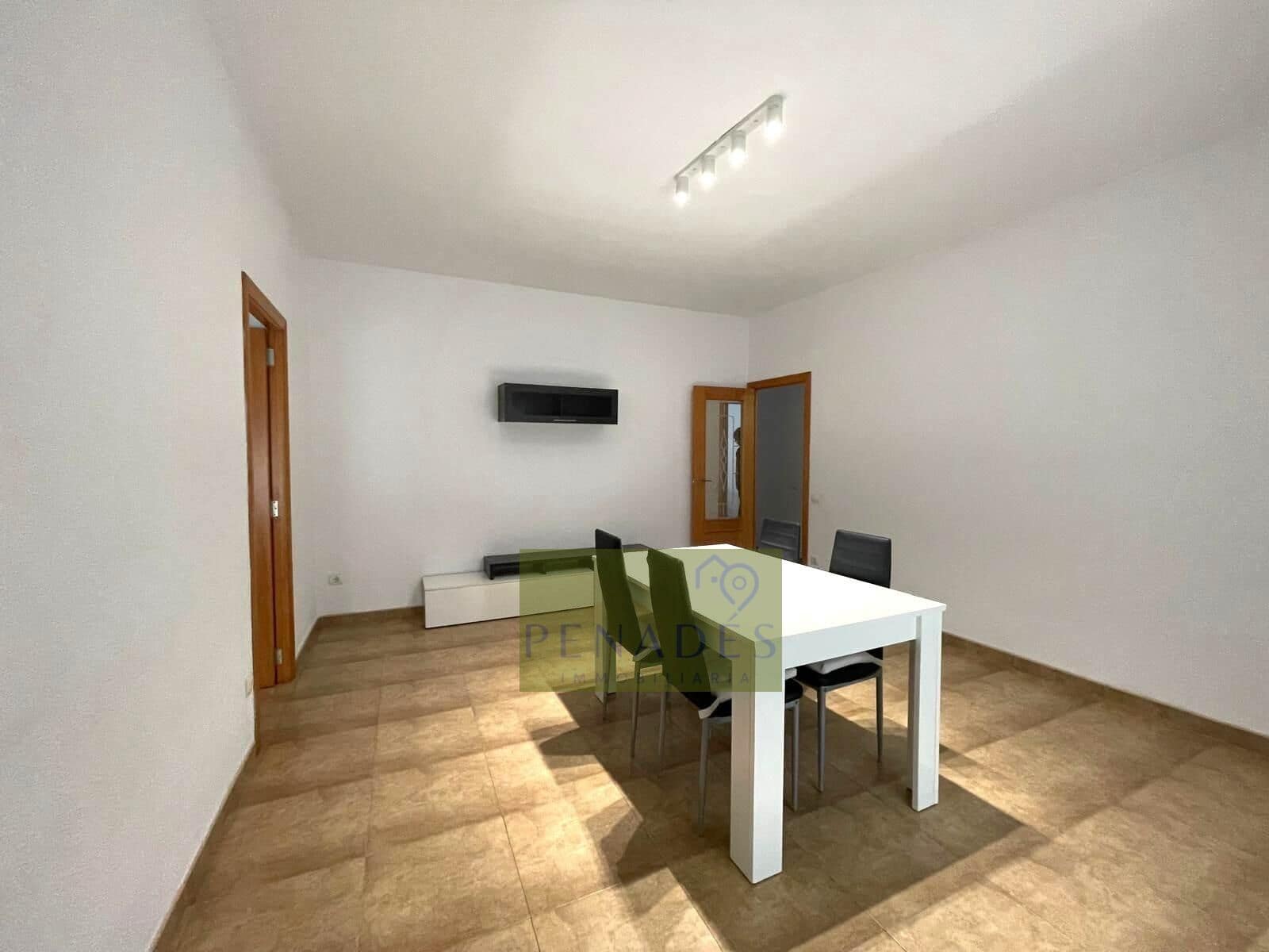 Piso de 3 habitaciones en Agullent en venta - 95.000 € (Ref: 9411220)