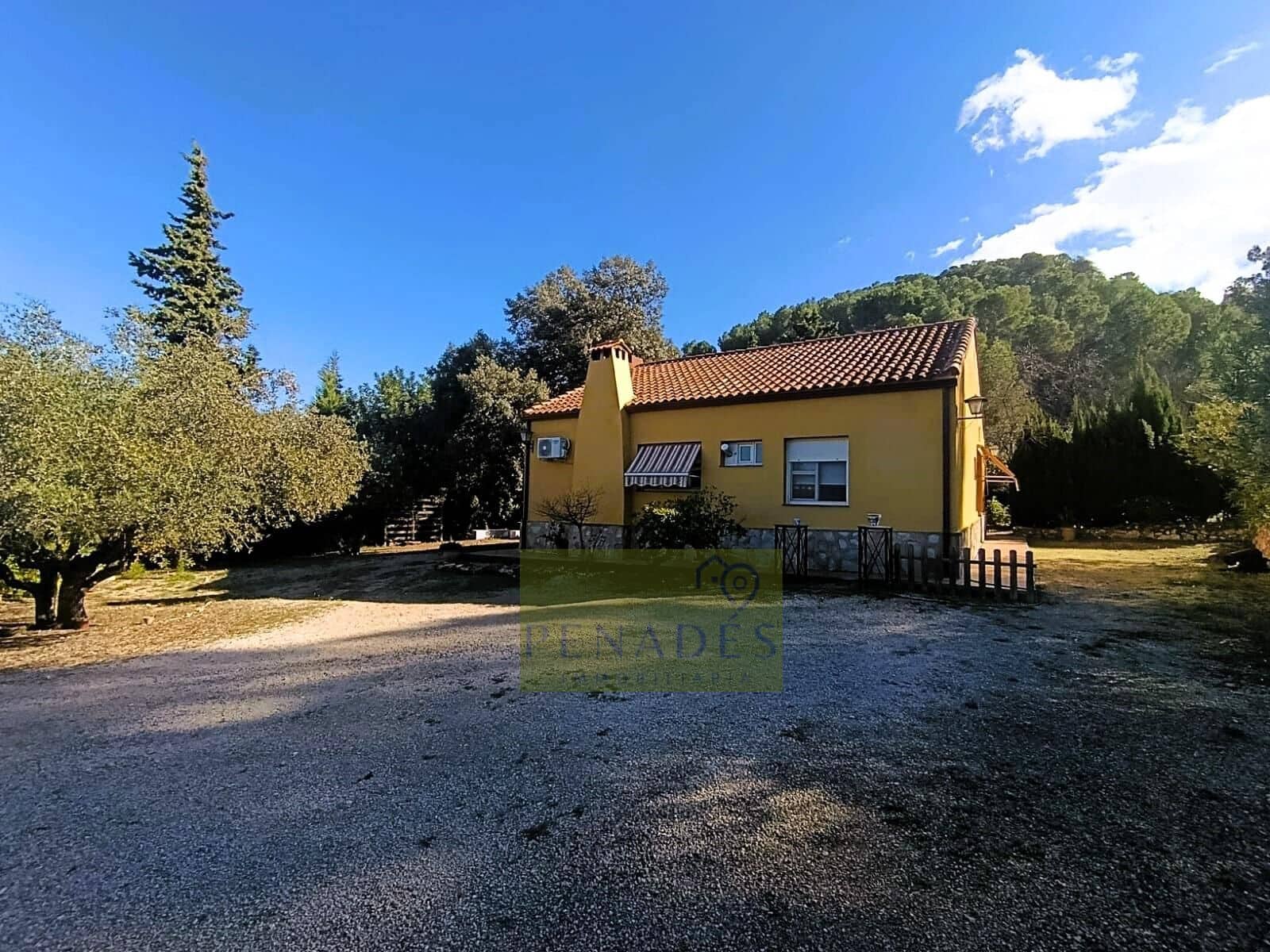 3 soveværelse Villa til salg i Ontinyent med swimmingpool garage - € 210.000 (Ref: 9419619)