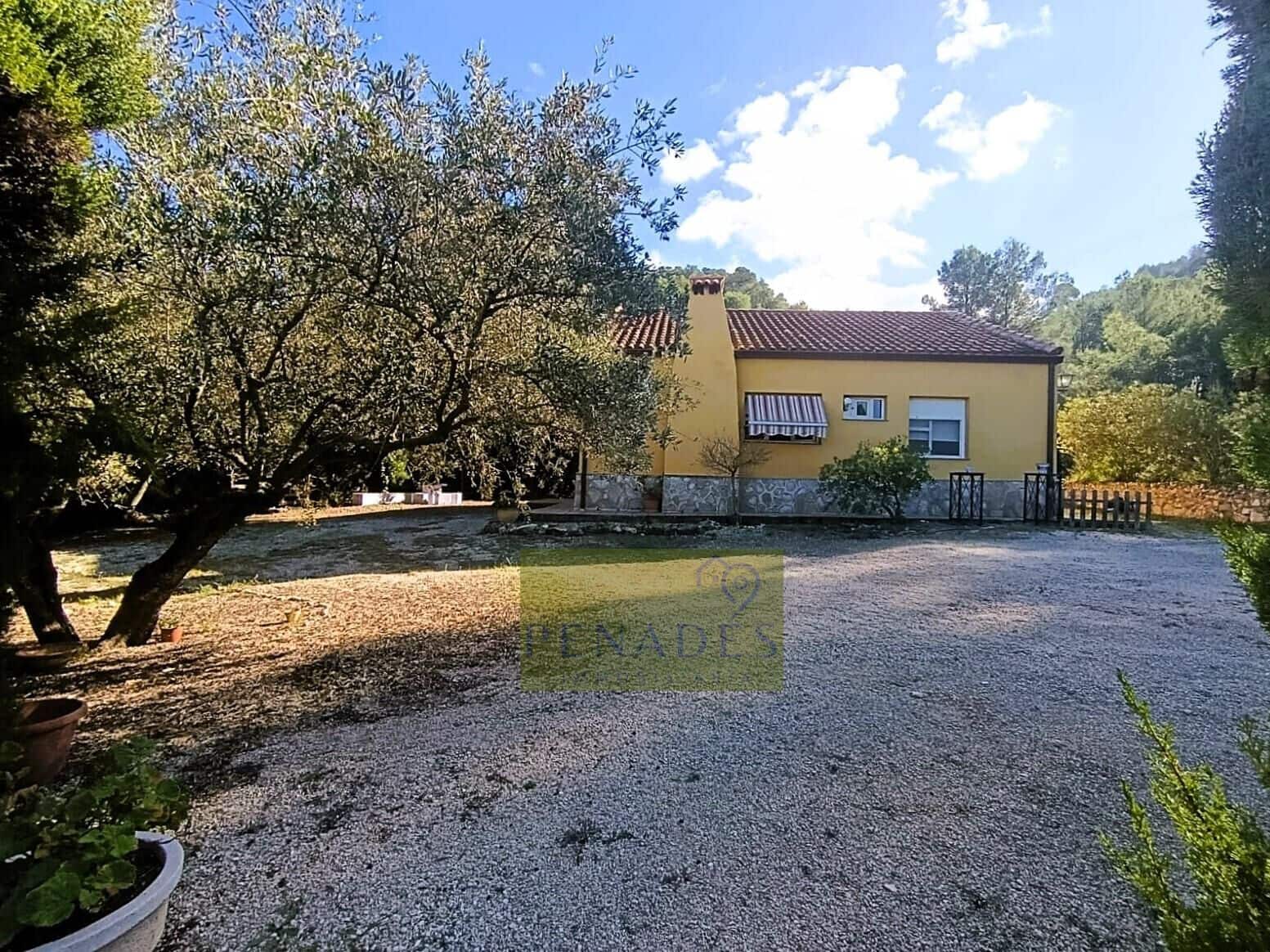 3 soveværelse Villa til salg i Ontinyent med swimmingpool garage - € 210.000 (Ref: 9419619)