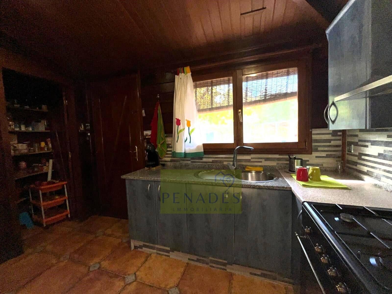 4 makuuhuone Huvila myytävänä paikassa Ontinyent - 255 000 € (Ref: 9427120)