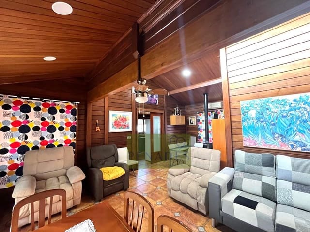 4 makuuhuone Huvila myytävänä paikassa Ontinyent - 255 000 € (Ref: 9427120)