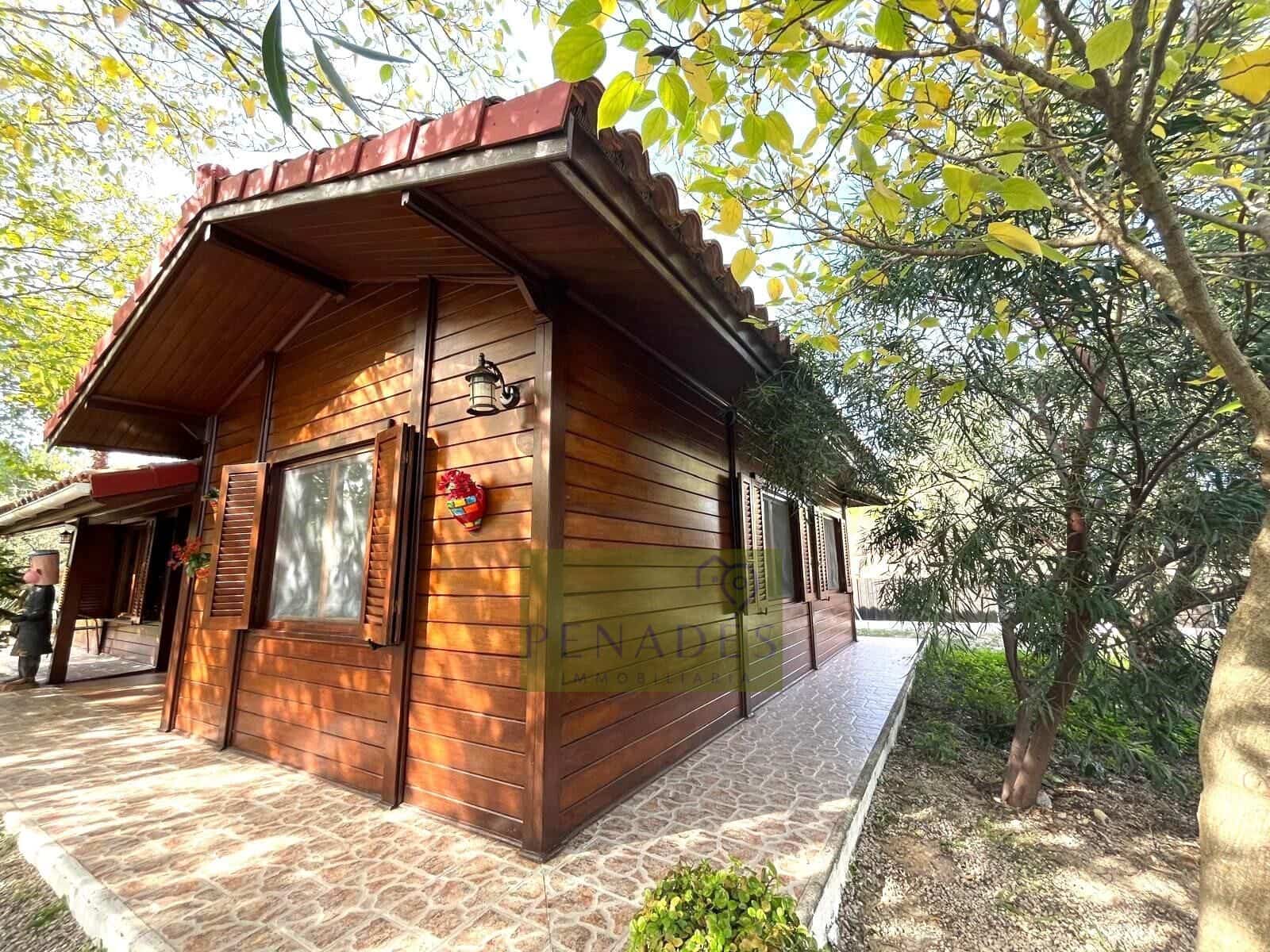 4 makuuhuone Huvila myytävänä paikassa Ontinyent - 255 000 € (Ref: 9427120)