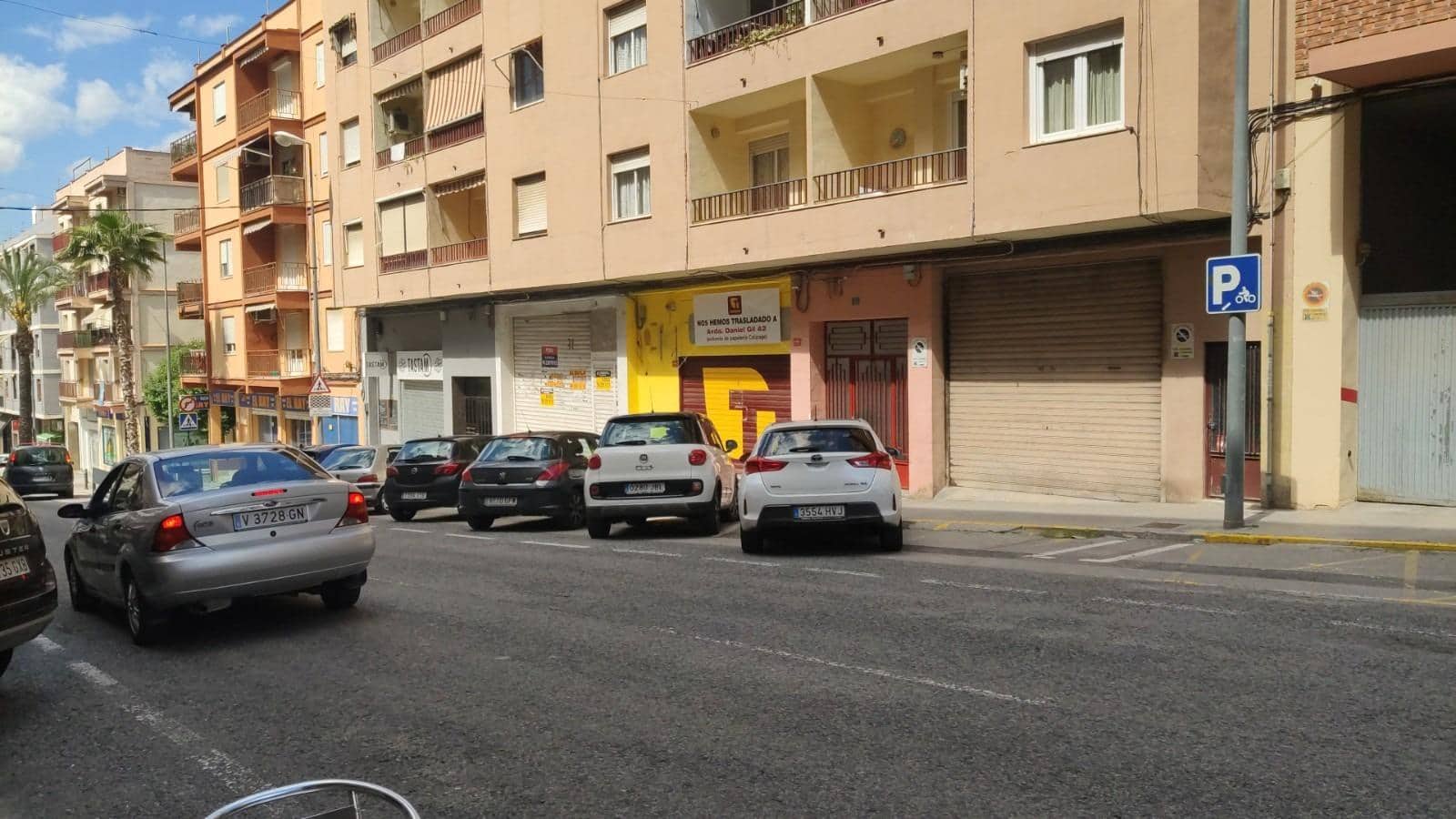 Commercial for rent in Ontinyent - € 400 (Ref: 9533125)