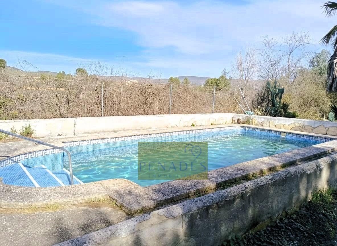 3 soveværelse Villa til salg i Ontinyent med swimmingpool - € 165.000 (Ref: 9627832)
