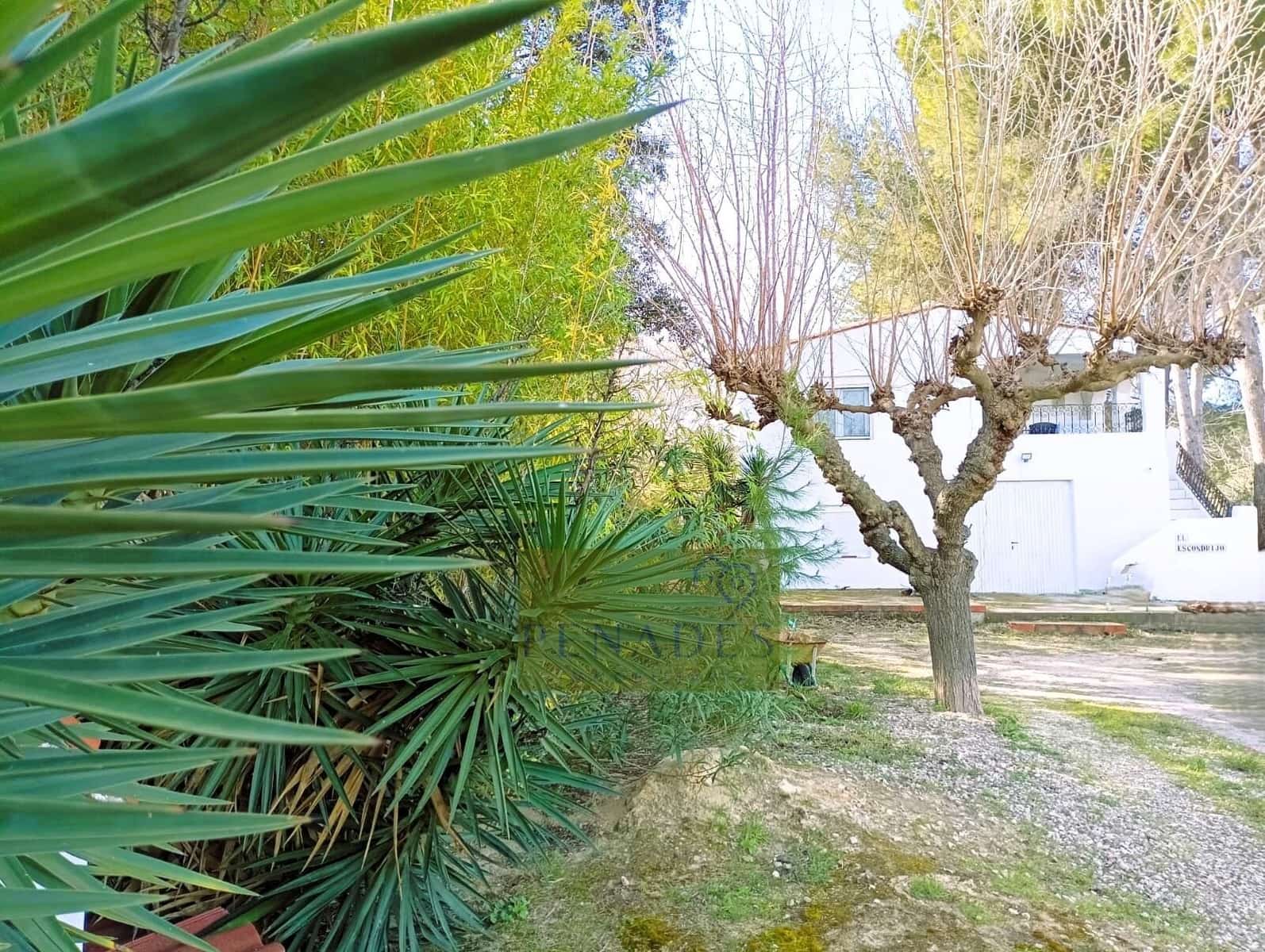 3 soveværelse Villa til salg i Ontinyent med swimmingpool - € 165.000 (Ref: 9627832)