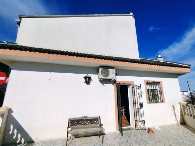 3 Zimmer Villa zu verkaufen in La Font de la Figuera mit Garage - 255.000 € (Ref: 9691155)