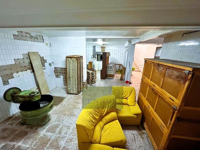 Casa de 5 habitaciones en La Font de la Figuera en venta - 60.000 € (Ref: 9691156)