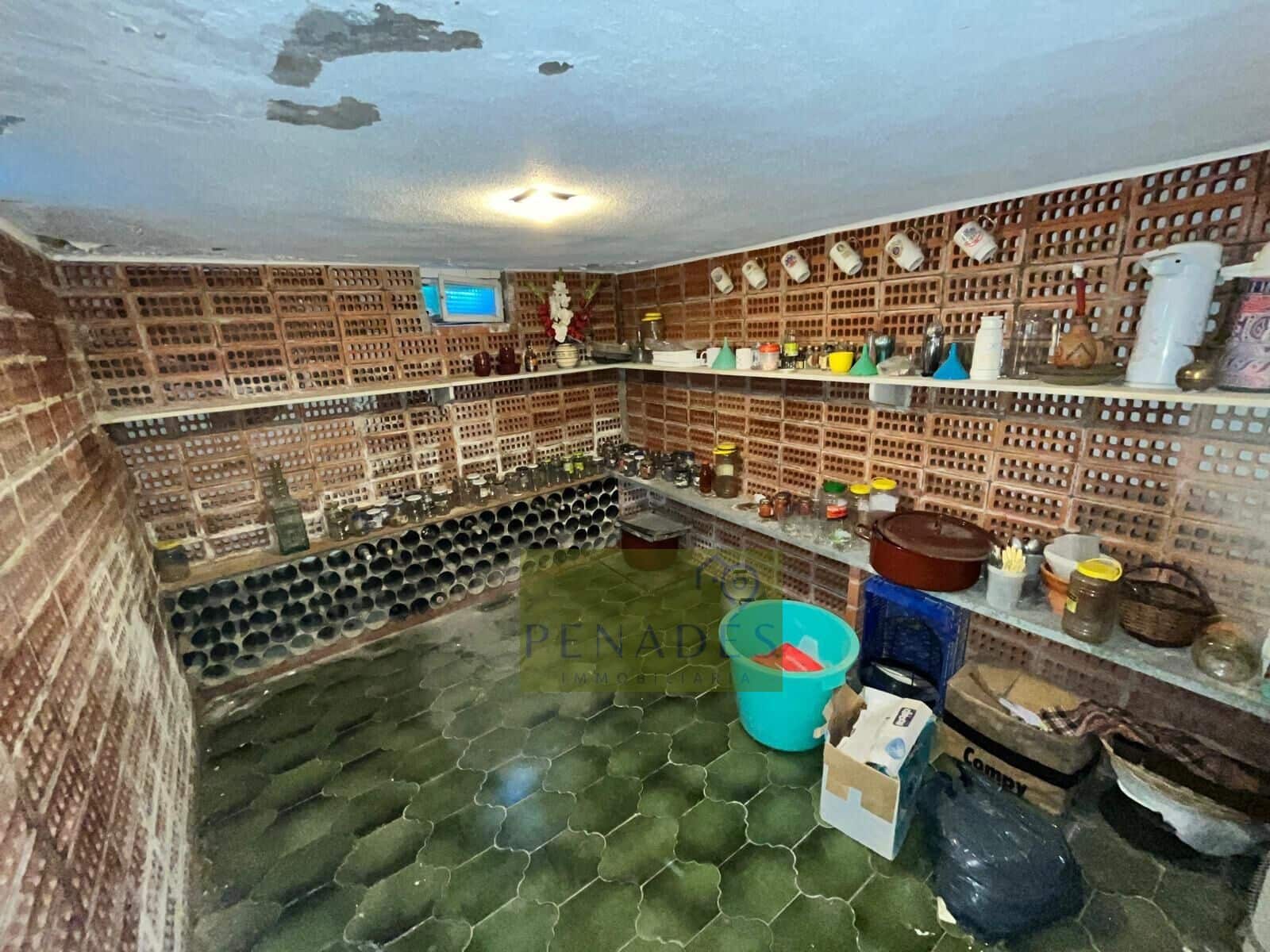 4 bedroom Villa for sale in Ontinyent with pool - € 229,000 (Ref: 9721921)