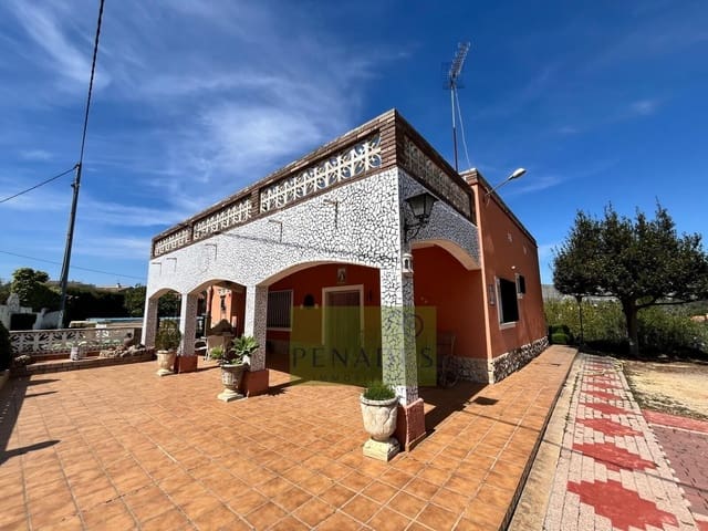 4 bedroom Villa for sale in Ontinyent with pool - € 229,000 (Ref: 9721921)