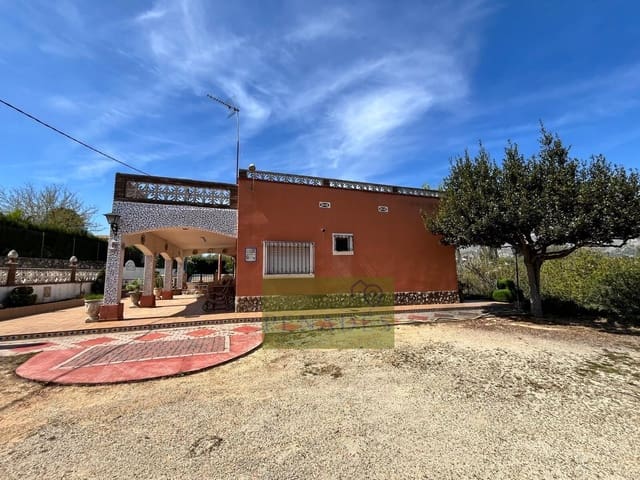 4 bedroom Villa for sale in Ontinyent with pool - € 229,000 (Ref: 9721921)