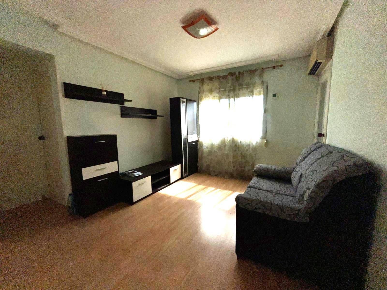 3 sovrum Lägenhet till salu i Ontinyent - 68 000 € (Ref: 9758874)