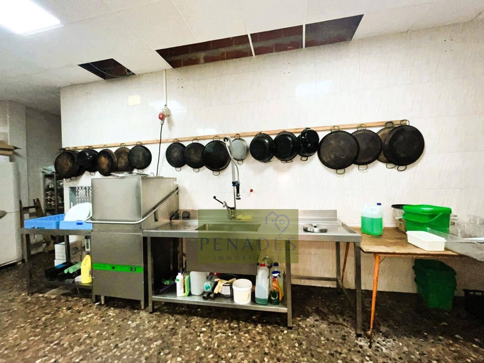 Azienda da affittare in Ontinyent - 1.100 € (Rif: 9829380)