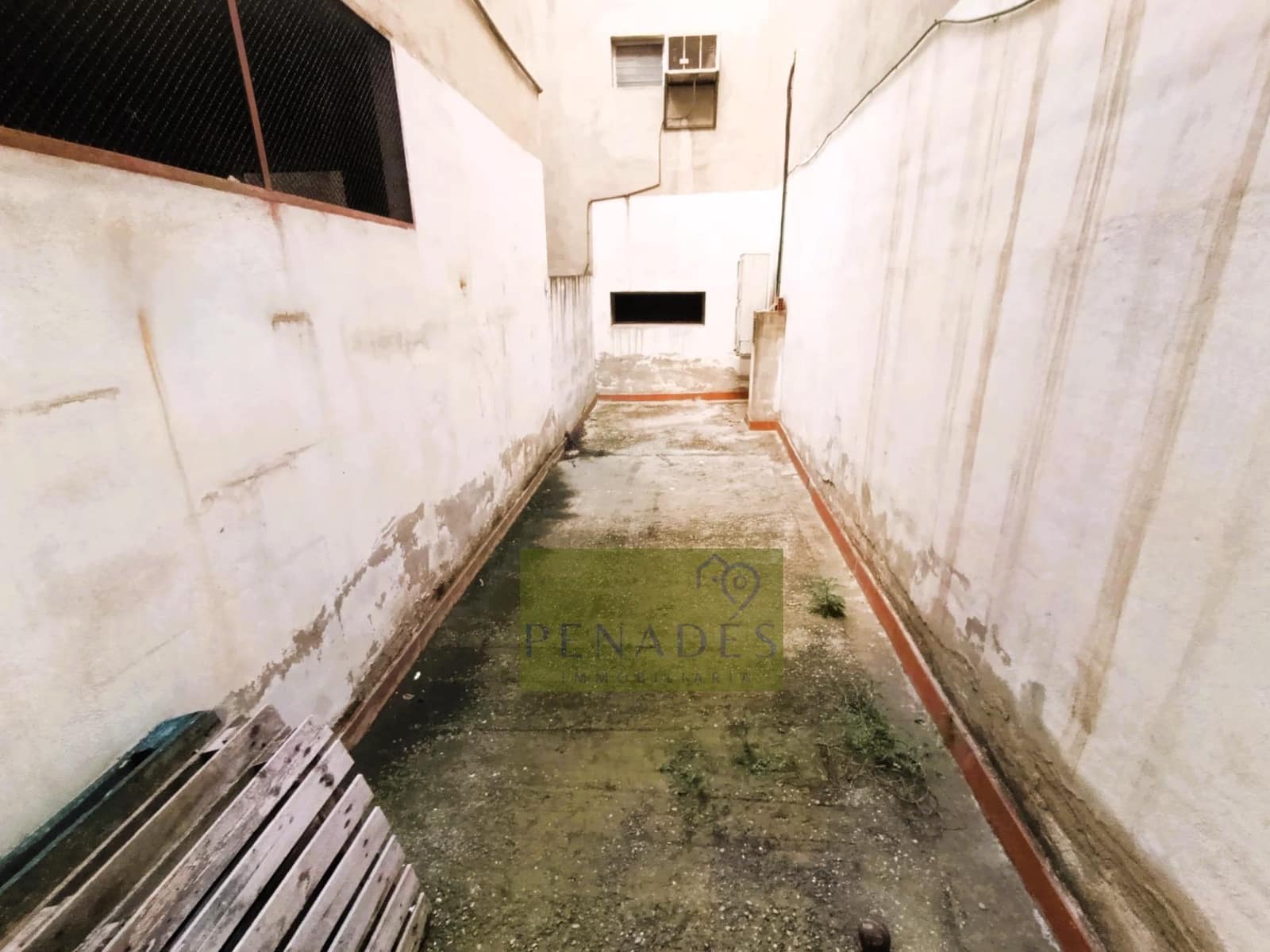 Erhverv til leje i Ontinyent - € 1.000 (Ref: 9831761)