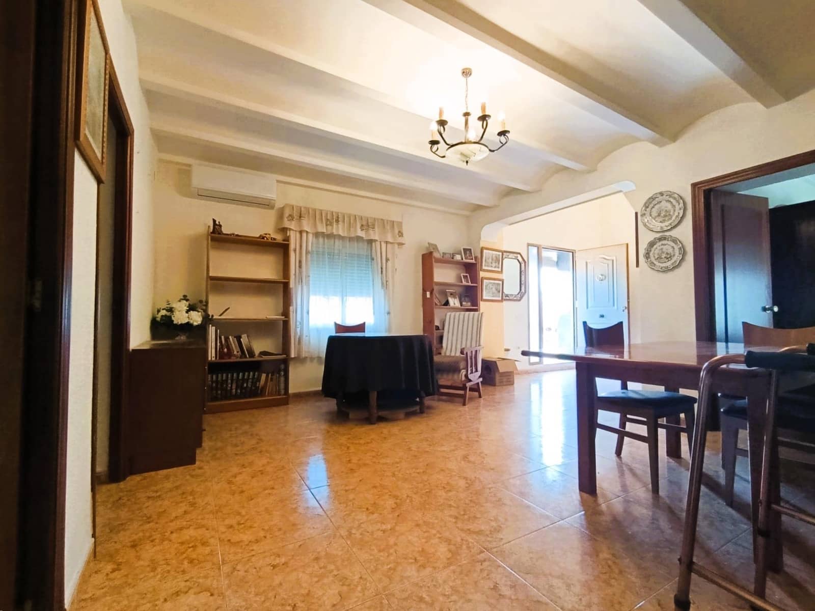 5 bedroom Villa for sale in Ontinyent with pool garage - € 295,000 (Ref: 9846656)