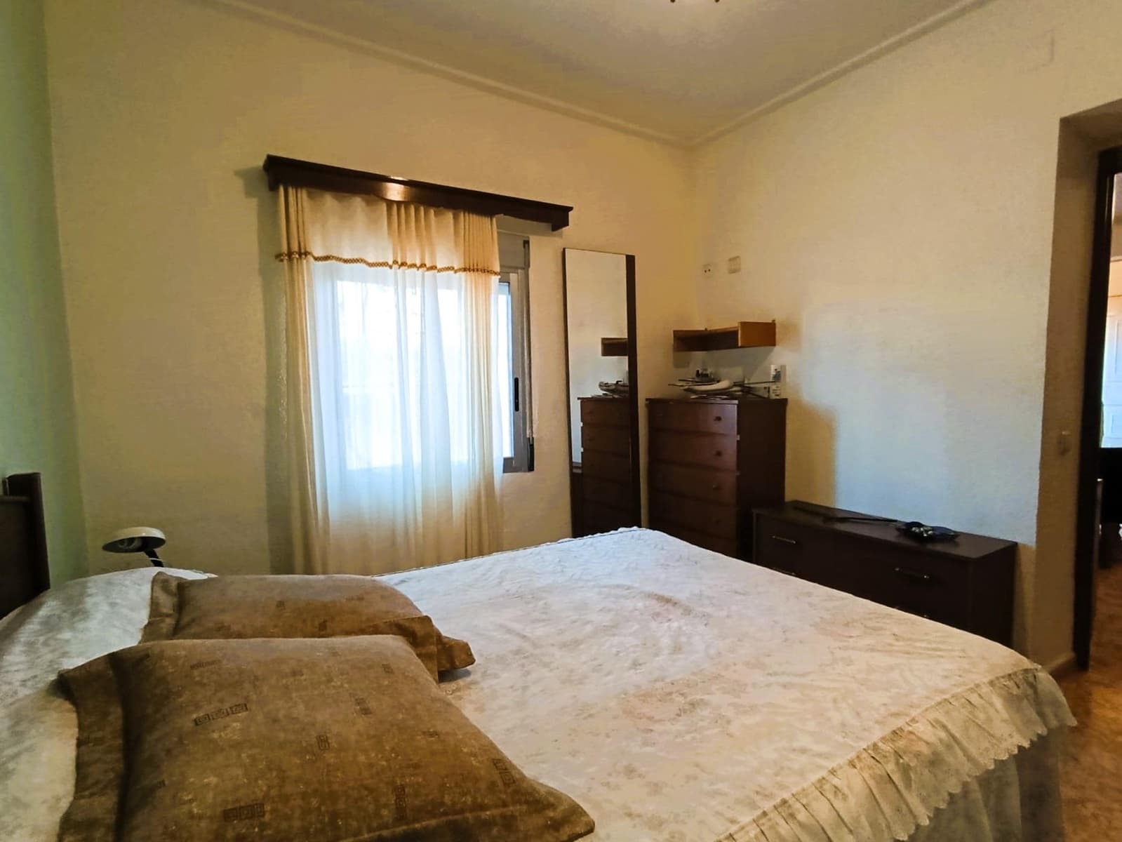 5 bedroom Villa for sale in Ontinyent with pool garage - € 295,000 (Ref: 9846656)
