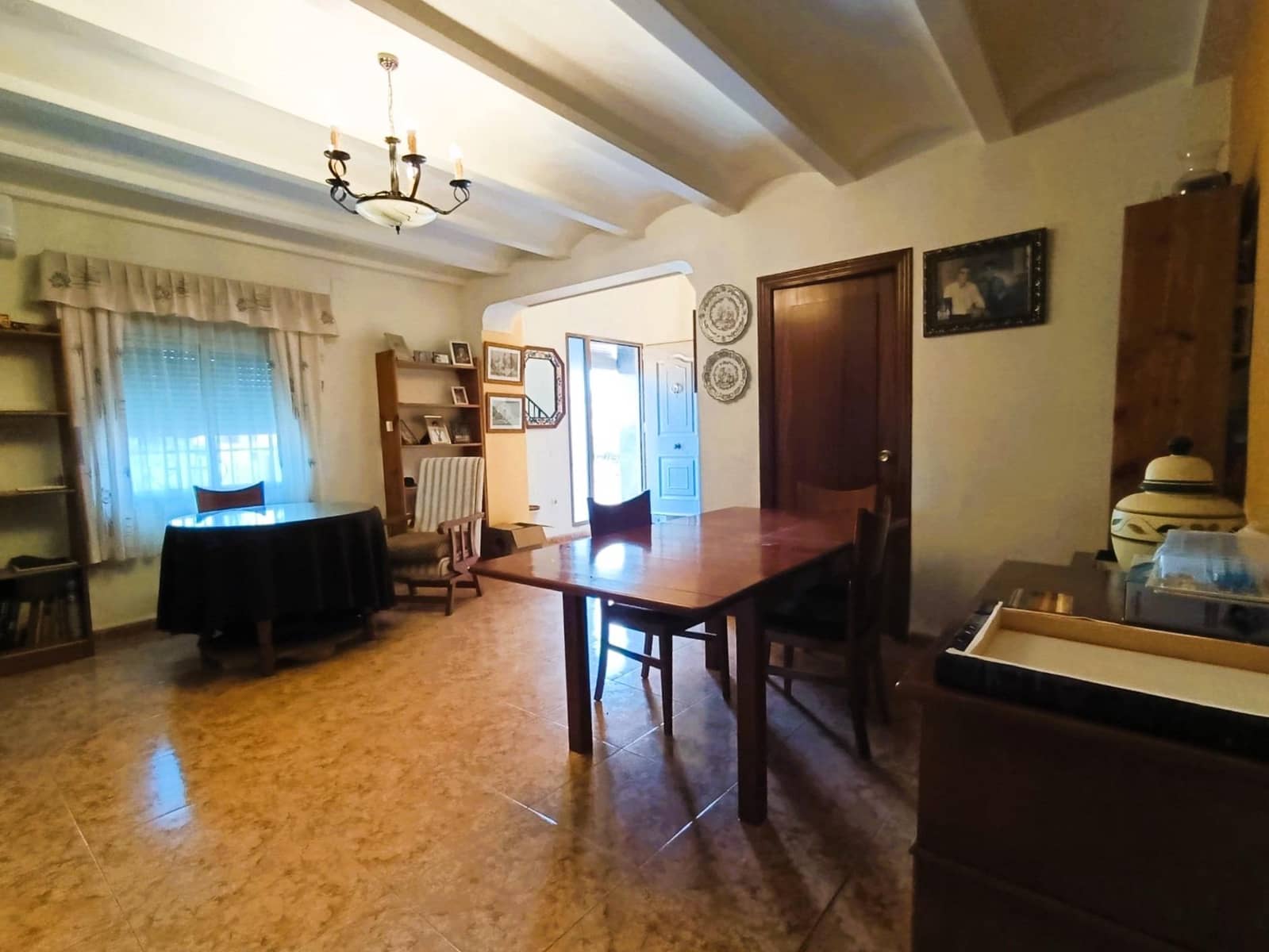 5 bedroom Villa for sale in Ontinyent with pool garage - € 295,000 (Ref: 9846656)