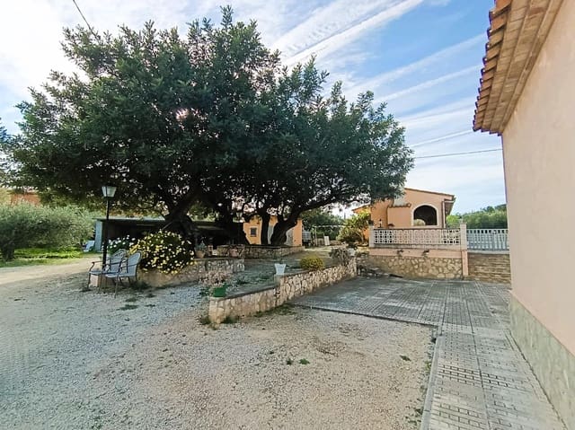 5 soveværelse Villa til salg i Ontinyent med swimmingpool garage - € 295.000 (Ref: 9846656)