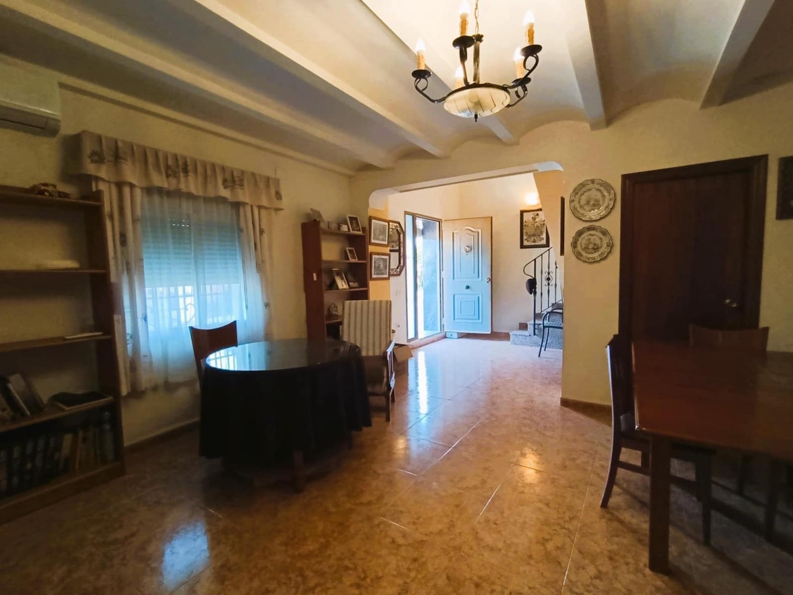 5 bedroom Villa for sale in Ontinyent with pool garage - € 295,000 (Ref: 9846656)