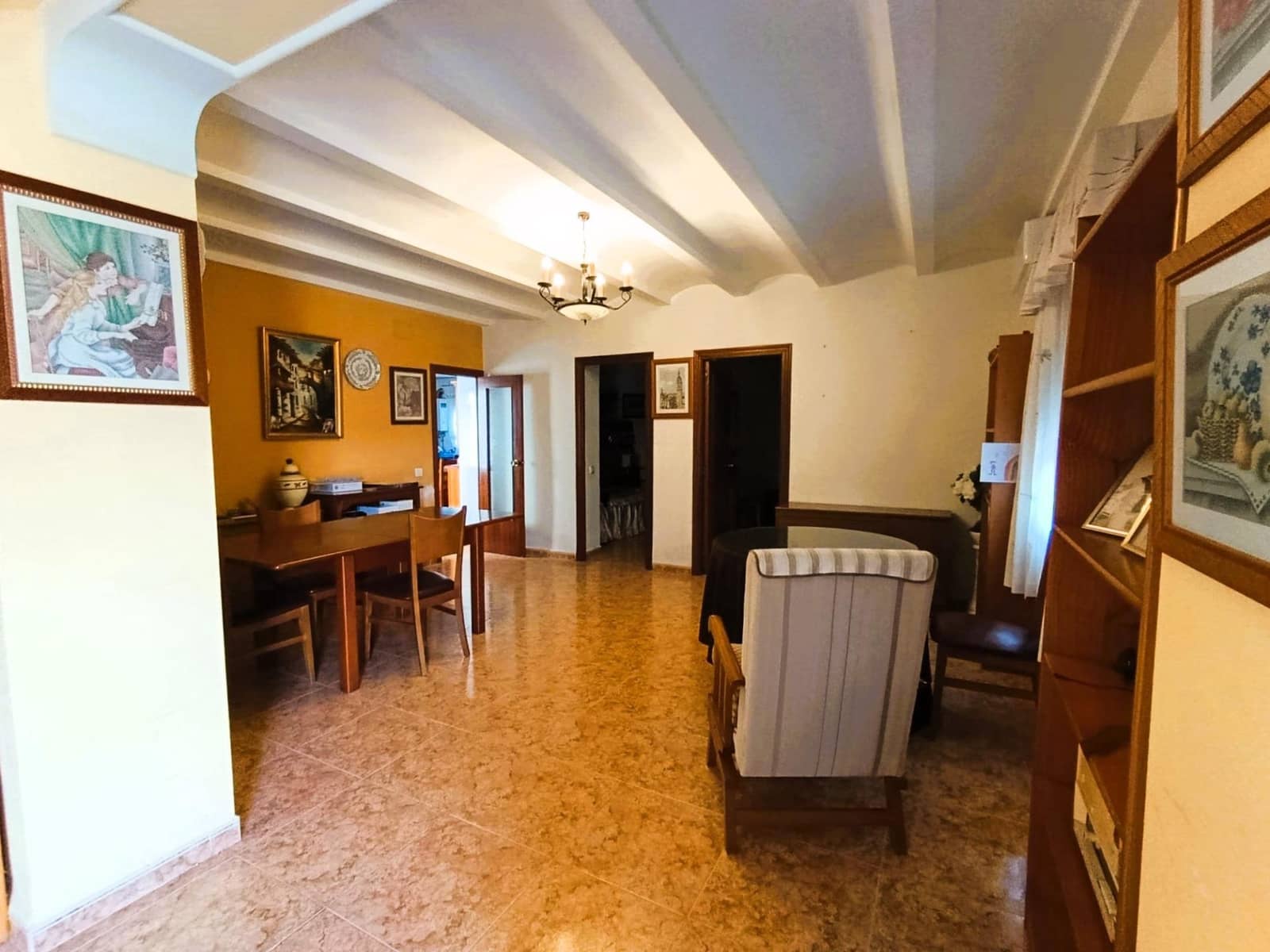 5 bedroom Villa for sale in Ontinyent with pool garage - € 295,000 (Ref: 9846656)