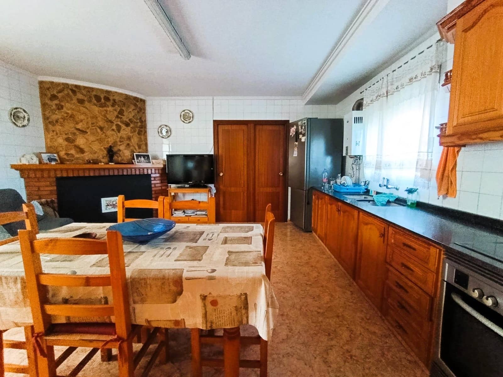 5 bedroom Villa for sale in Ontinyent with pool garage - € 295,000 (Ref: 9846656)