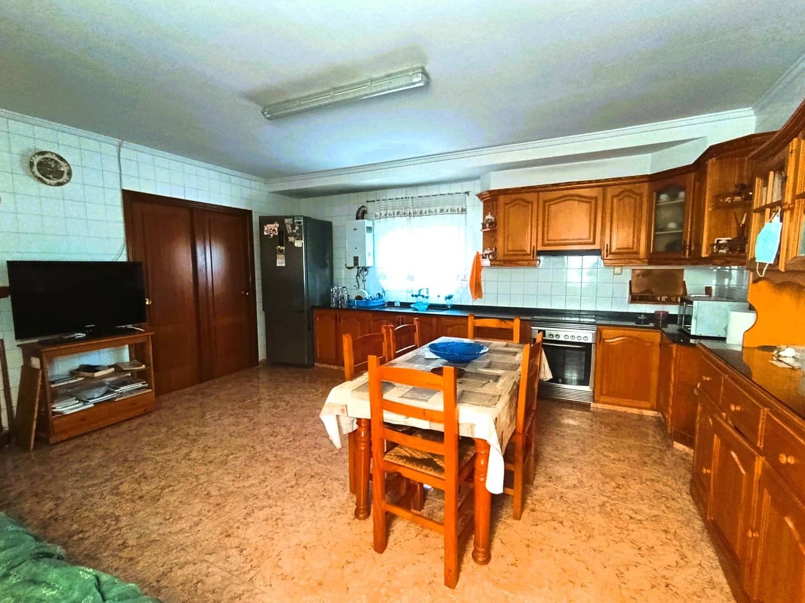 5 bedroom Villa for sale in Ontinyent with pool garage - € 295,000 (Ref: 9846656)
