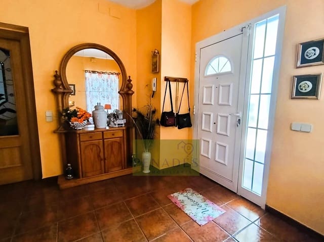 5 Zimmer Villa zu verkaufen in Ontinyent mit Pool - 395.000 € (Ref: 9940387)