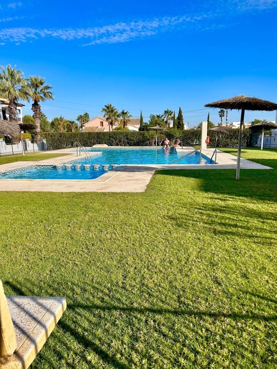 2 soverom Rekkehus til salgs i Villamartin - € 249 000 (Ref: 10004538)