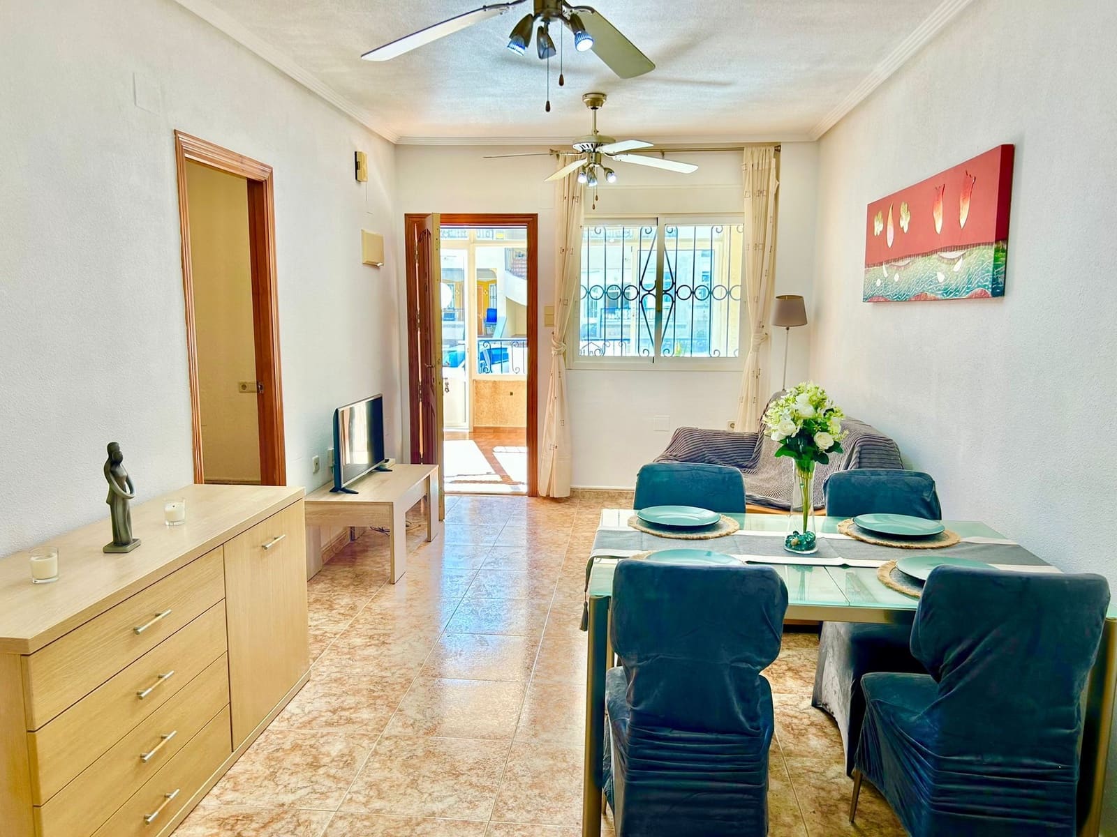 2 sovrum Lägenhet till salu i Torrevieja med pool - 149 000 € (Ref: 10073229)