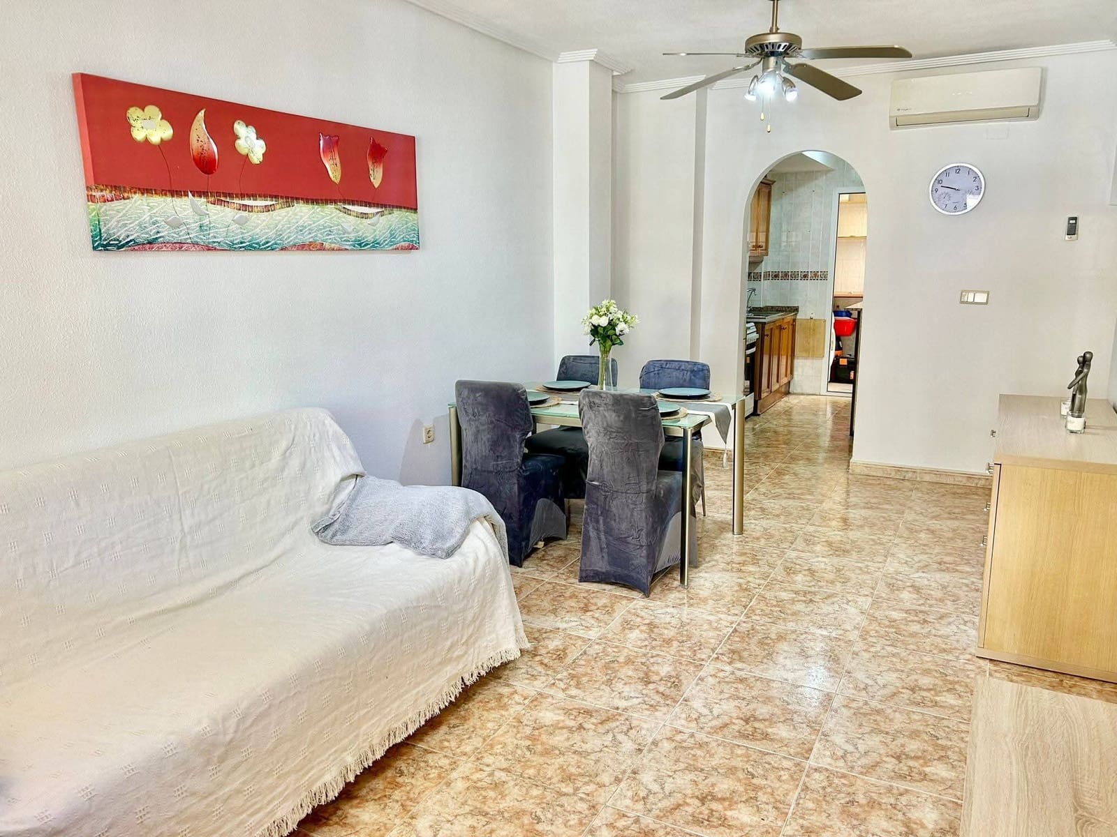 2 sovrum Lägenhet till salu i Torrevieja med pool - 149 000 € (Ref: 10073229)