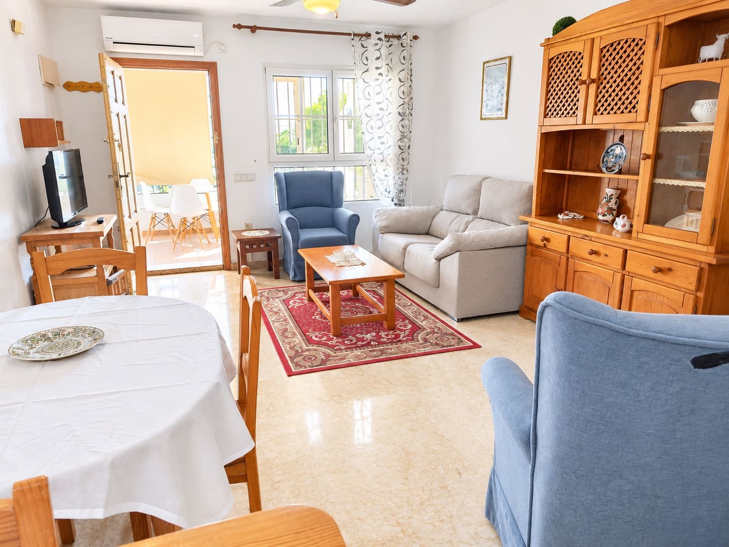 2 soveværelse Bungalow til salg i Villamartin med swimmingpool - € 178.000 (Ref: 10133616)