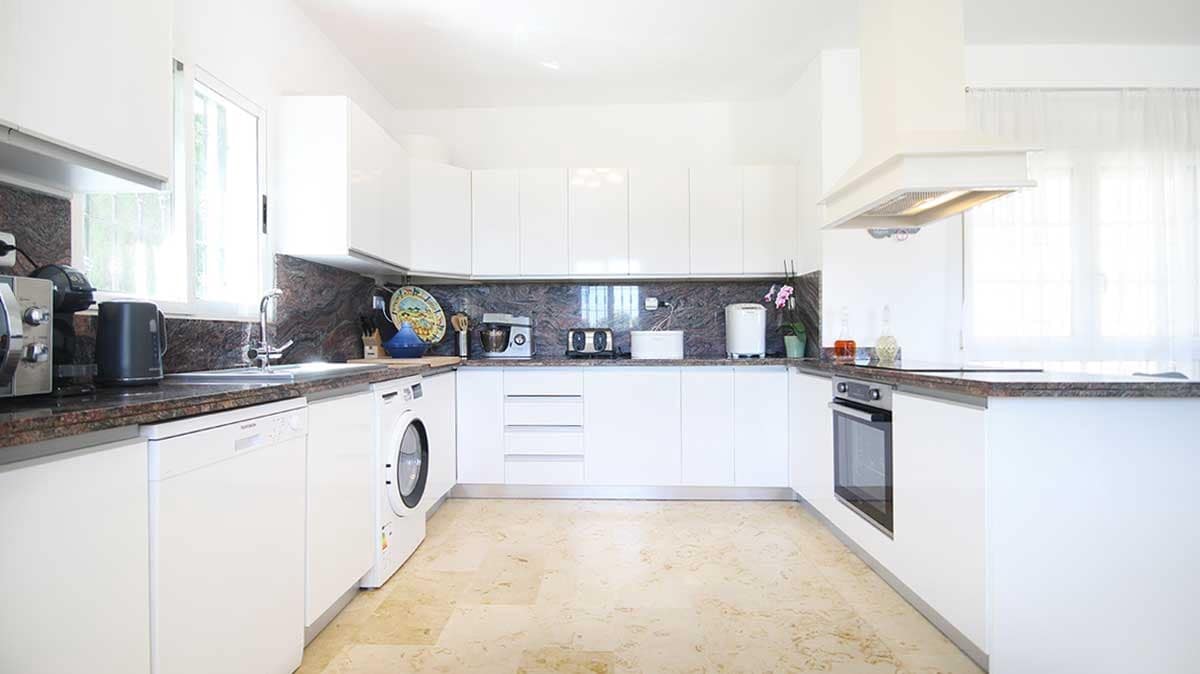 4 soveværelse Villa til salg i Orihuela Costa med swimmingpool - € 499.990 (Ref: 9349761)