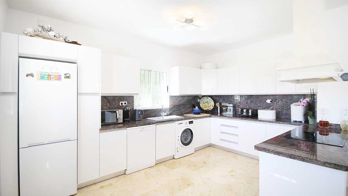 4 soveværelse Villa til salg i Orihuela Costa med swimmingpool - € 499.990 (Ref: 9349761)