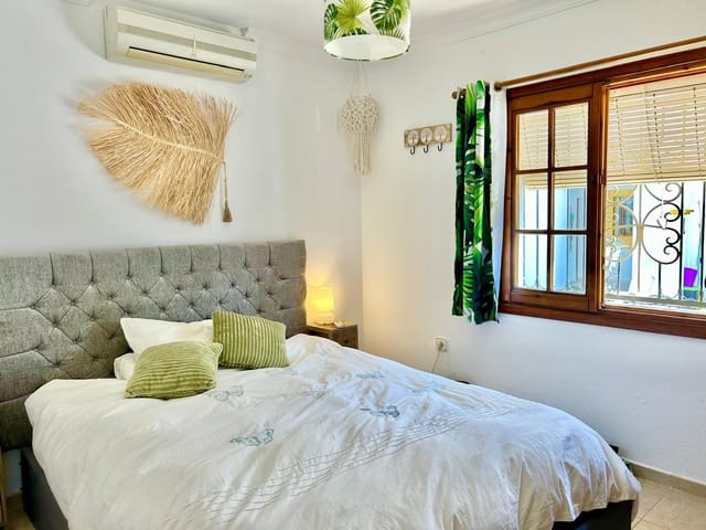 2 soveværelse Lejlighed til salg i Villamartin, Orihuela med swimmingpool - € 185.000 (Ref: 9428112)