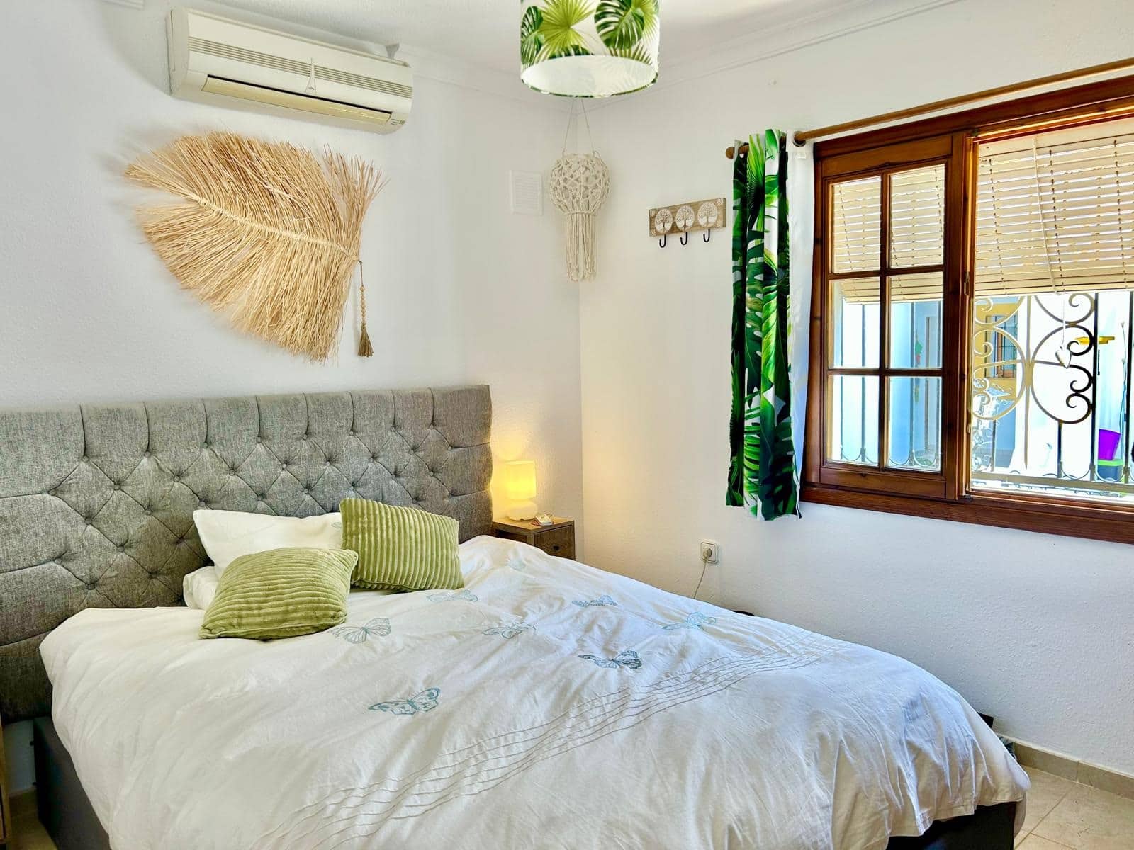 2 bedroom Apartment for sale in Villamartin with pool - € 185,000 (Ref: 9446963)